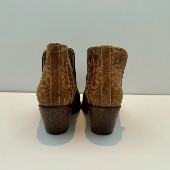 Women’s Ariat Western Booties Brown Sz 7B - Picture 3 of 5